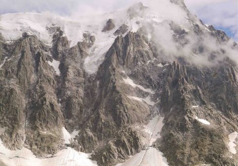 Frendo Spur, (D+ : III 4 1200m) Aiguille du Midi North Face, Chamonix, Mont Blanc