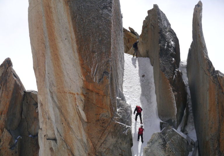 Ross Berg guiding Cosmiques Arete