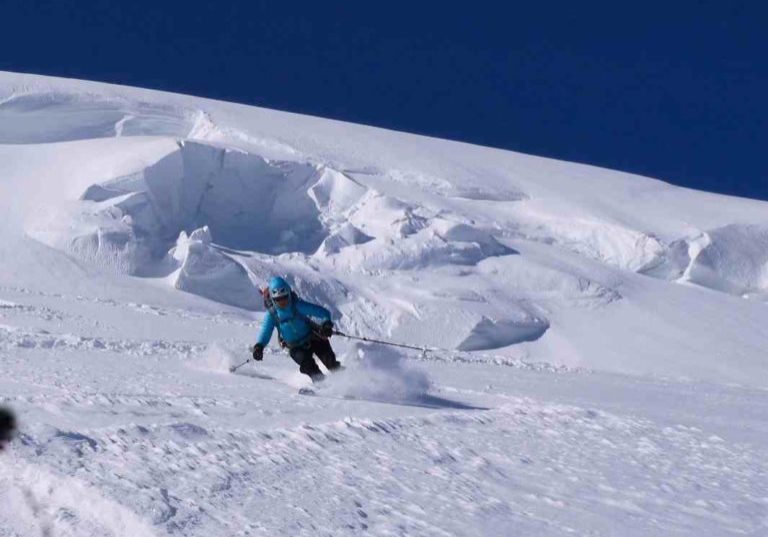 Wild skiing on the Tacul north fac