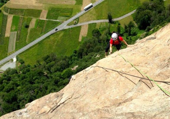 Rock Climbing Italy - Aosta Valley - Diretta Al Banano 4